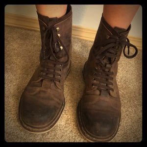 Doc Martens Pier boot in brown Size 9